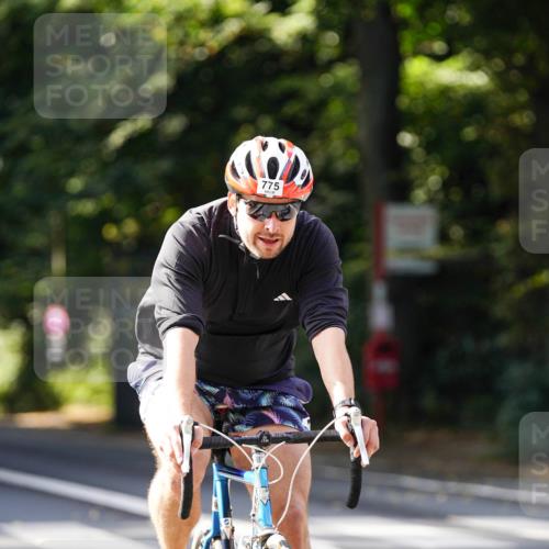 14.09.2025 - Stadtparktriathlon Michael Burmester http://msf.ph/oto/8911371 14.09.2025 11:06:47 Radfahren 775, 862 meine-sportfotos.de