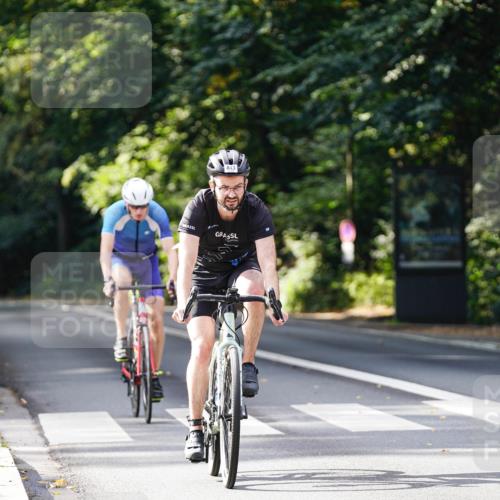 14.09.2025 - Stadtparktriathlon Michael Burmester http://msf.ph/oto/8911458 14.09.2025 11:08:59 Radfahren 787, 808, 843, 875, 876 meine-sportfotos.de