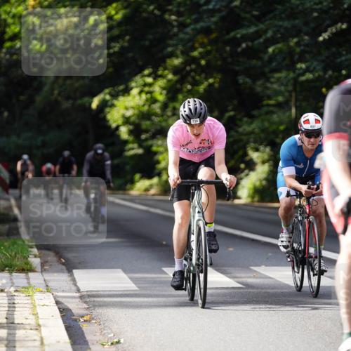 14.09.2025 - Stadtparktriathlon Michael Burmester http://msf.ph/oto/8911471 14.09.2025 11:09:30 Radfahren 729, 736, 780, 815, 851, 900 meine-sportfotos.de