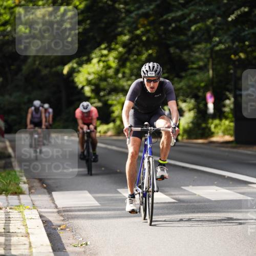 14.09.2025 - Stadtparktriathlon Michael Burmester http://msf.ph/oto/8911478 14.09.2025 11:09:35 Radfahren 724, 729, 736, 780, 790, 815, 831, 851, 900 meine-sportfotos.de