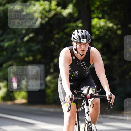14.09.2025 - Stadtparktriathlon Michael Burmester http://msf.ph/oto/8911490 14.09.2025 11:09:52 Radfahren 849, 902 meine-sportfotos.de