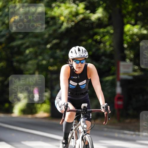 14.09.2025 - Stadtparktriathlon Michael Burmester http://msf.ph/oto/8911509 14.09.2025 11:10:41 Radfahren 643, 916 meine-sportfotos.de