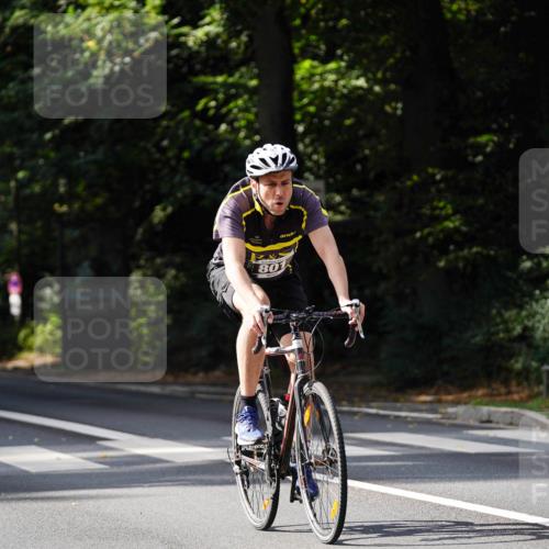 14.09.2025 - Stadtparktriathlon Michael Burmester http://msf.ph/oto/8911559 14.09.2025 11:12:18 Radfahren 734, 746, 774, 801, 803, 807, 835, 846 meine-sportfotos.de