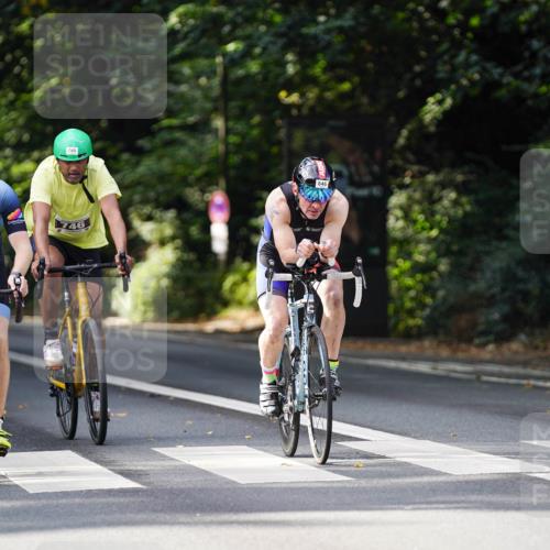 14.09.2025 - Stadtparktriathlon Michael Burmester http://msf.ph/oto/8911560 14.09.2025 11:12:22 Radfahren 734, 746, 801, 807, 818, 835, 846 meine-sportfotos.de