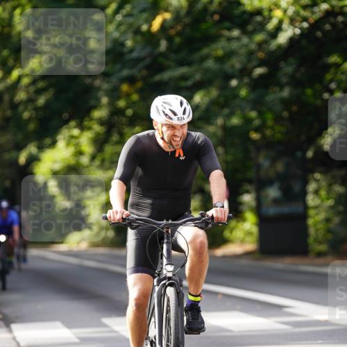 14.09.2025 - Stadtparktriathlon Michael Burmester http://msf.ph/oto/8911629 14.09.2025 11:14:11 Radfahren 744, 796, 824, 847, 850, 873, 1012 meine-sportfotos.de