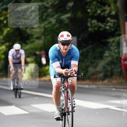 14.09.2025 - Stadtparktriathlon Michael Burmester http://msf.ph/oto/8911688 14.09.2025 11:16:20 Radfahren 655, 808, 831, 851, 876, 895, 943 meine-sportfotos.de
