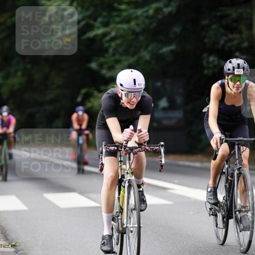 14.09.2025 - Stadtparktriathlon Michael Burmester http://msf.ph/oto/8911744 14.09.2025 11:18:35 Radfahren 724, 868, 932, 934, 935, 951, 976, 985, 993, 1015 meine-sportfotos.de