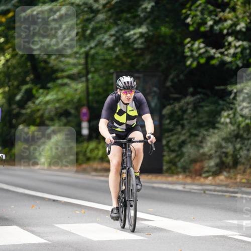 14.09.2025 - Stadtparktriathlon Michael Burmester http://msf.ph/oto/8911836 14.09.2025 11:20:39 Radfahren 838, 848, 861, 889, 897, 917, 938, 941, 1018 meine-sportfotos.de