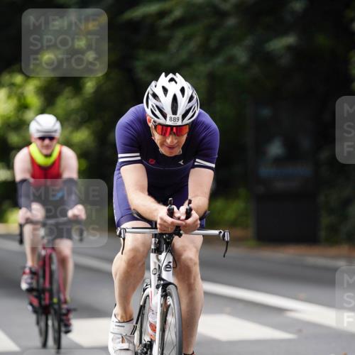 14.09.2025 - Stadtparktriathlon Michael Burmester http://msf.ph/oto/8911837 14.09.2025 11:20:40 Radfahren 838, 848, 861, 889, 897, 917, 938, 941, 1018 meine-sportfotos.de