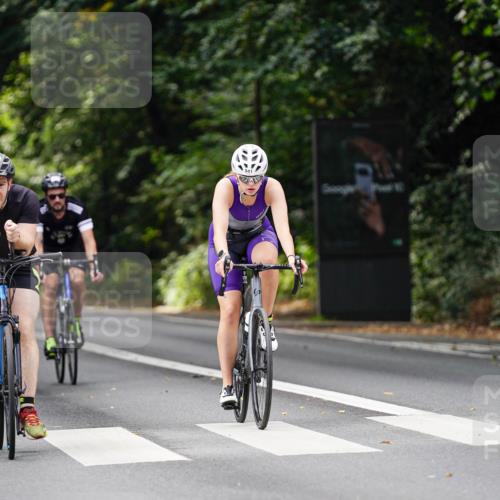 14.09.2025 - Stadtparktriathlon Michael Burmester http://msf.ph/oto/8911840 14.09.2025 11:20:43 Radfahren 838, 848, 861, 889, 897, 917, 938, 941, 989 meine-sportfotos.de