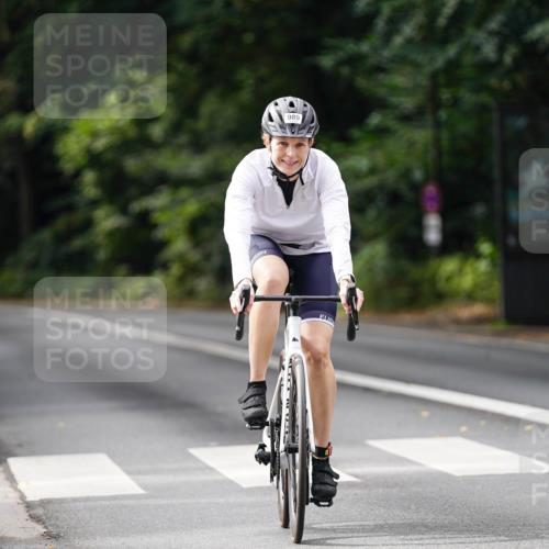 14.09.2025 - Stadtparktriathlon Michael Burmester http://msf.ph/oto/8911849 14.09.2025 11:20:50 Radfahren 848, 861, 938, 949, 989 meine-sportfotos.de