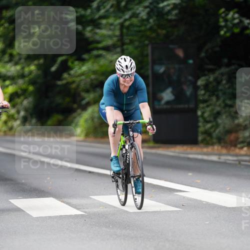 14.09.2025 - Stadtparktriathlon Michael Burmester http://msf.ph/oto/8911895 14.09.2025 11:22:04 Radfahren 939, 972, 978, 1007, 1014, 1017 meine-sportfotos.de