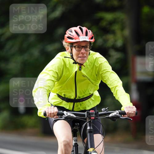 14.09.2025 - Stadtparktriathlon Michael Burmester http://msf.ph/oto/8911904 14.09.2025 11:22:09 Radfahren 842, 855, 929, 939, 952, 964, 972, 1007, 1014, 1017 meine-sportfotos.de