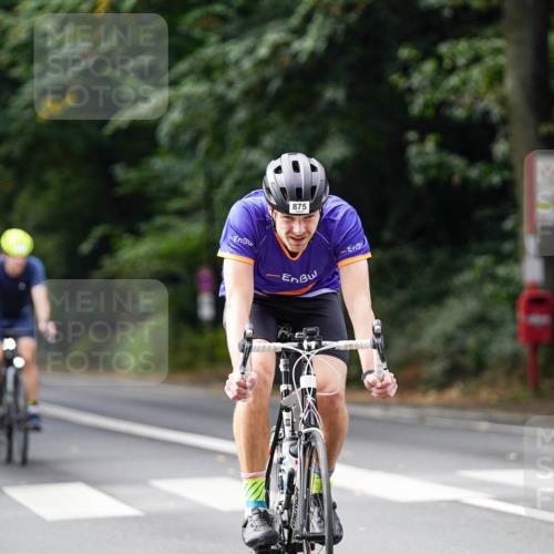 14.09.2025 - Stadtparktriathlon Michael Burmester http://msf.ph/oto/8911939 14.09.2025 11:22:48 Radfahren 862, 870, 875, 921, 957, 958, 1001, 1002 meine-sportfotos.de