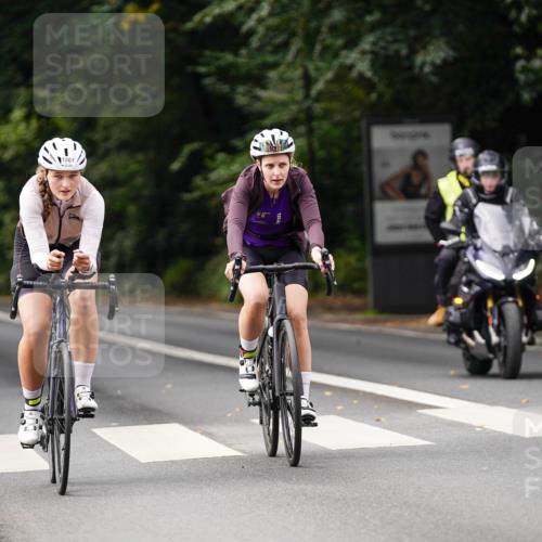 14.09.2025 - Stadtparktriathlon Michael Burmester http://msf.ph/oto/8911943 14.09.2025 11:22:51 Radfahren 831, 862, 870, 875, 918, 921, 974, 1001, 1002 meine-sportfotos.de
