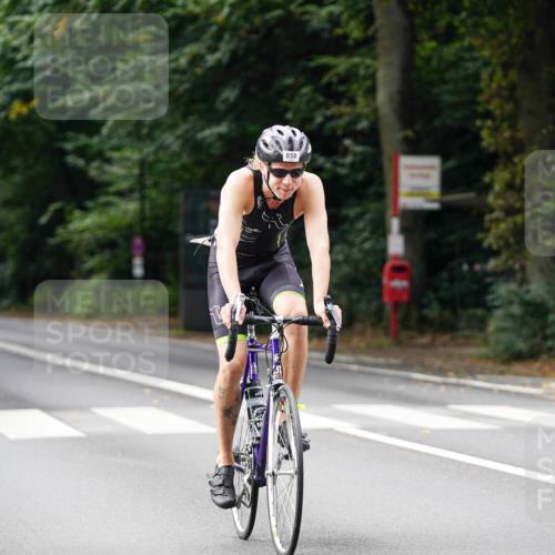 14.09.2025 - Stadtparktriathlon Michael Burmester http://msf.ph/oto/8911972 14.09.2025 11:23:31 Radfahren 858, 888, 966 meine-sportfotos.de