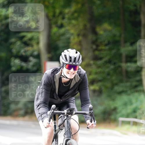14.09.2025 - Stadtparktriathlon Michael Burmester http://msf.ph/oto/8911978 14.09.2025 11:23:36 Radfahren 849, 858, 888, 893, 966 meine-sportfotos.de