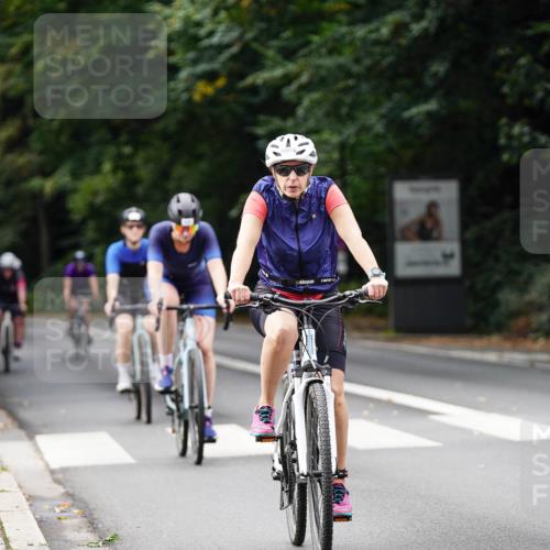 14.09.2025 - Stadtparktriathlon Michael Burmester http://msf.ph/oto/8911983 14.09.2025 11:23:45 Radfahren 849, 893, 936, 940, 943, 994, 1005, 1008, 1011 meine-sportfotos.de