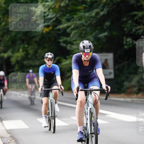 14.09.2025 - Stadtparktriathlon Michael Burmester http://msf.ph/oto/8911985 14.09.2025 11:23:46 Radfahren 849, 893, 936, 940, 943, 994, 1005, 1008, 1011 meine-sportfotos.de