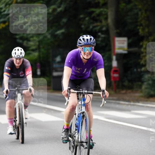 14.09.2025 - Stadtparktriathlon Michael Burmester http://msf.ph/oto/8911993 14.09.2025 11:23:50 Radfahren 824, 893, 936, 940, 943, 994, 1005, 1008, 1011 meine-sportfotos.de