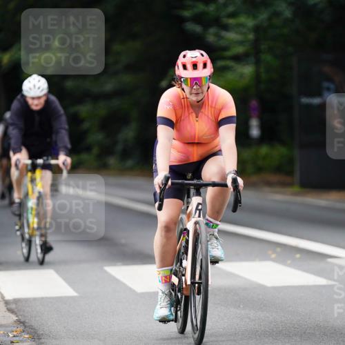 14.09.2025 - Stadtparktriathlon Michael Burmester http://msf.ph/oto/8912003 14.09.2025 11:24:00 Radfahren 823, 824, 876, 878, 895, 915, 924, 986, 987 meine-sportfotos.de