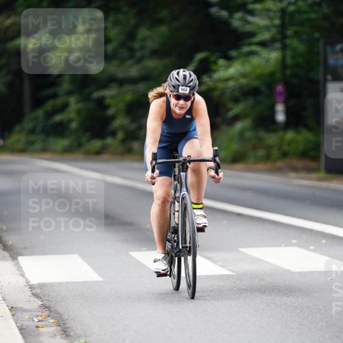 14.09.2025 - Stadtparktriathlon Michael Burmester http://msf.ph/oto/8912020 14.09.2025 11:24:17 Radfahren 894, 968, 970, 980 meine-sportfotos.de