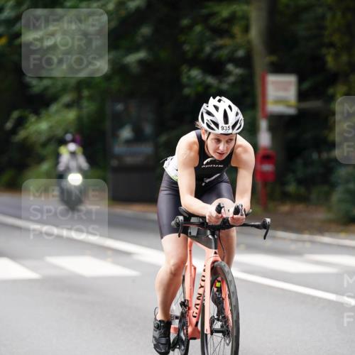 14.09.2025 - Stadtparktriathlon Michael Burmester http://msf.ph/oto/8912078 14.09.2025 11:26:25 Radfahren 846, 902, 926, 934, 935, 993, 1015 meine-sportfotos.de