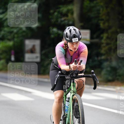 14.09.2025 - Stadtparktriathlon Michael Burmester http://msf.ph/oto/8912086 14.09.2025 11:26:30 Radfahren 846, 902, 926, 931, 934, 935, 976, 993, 1015 meine-sportfotos.de