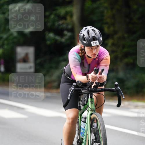 14.09.2025 - Stadtparktriathlon Michael Burmester http://msf.ph/oto/8912087 14.09.2025 11:26:31 Radfahren 846, 902, 926, 931, 934, 942, 976, 1015 meine-sportfotos.de