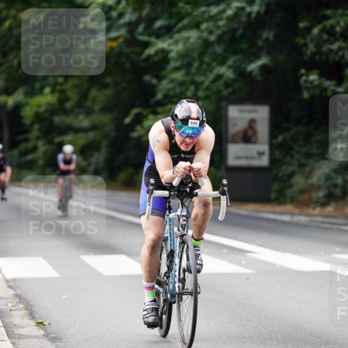 14.09.2025 - Stadtparktriathlon Michael Burmester http://msf.ph/oto/8912088 14.09.2025 11:26:32 Radfahren 846, 902, 911, 926, 931, 934, 942, 961, 976, 1015 meine-sportfotos.de