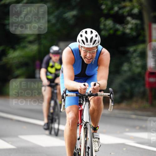14.09.2025 - Stadtparktriathlon Michael Burmester http://msf.ph/oto/8912127 14.09.2025 11:27:26 Radfahren 838, 867, 874, 979, 996 meine-sportfotos.de