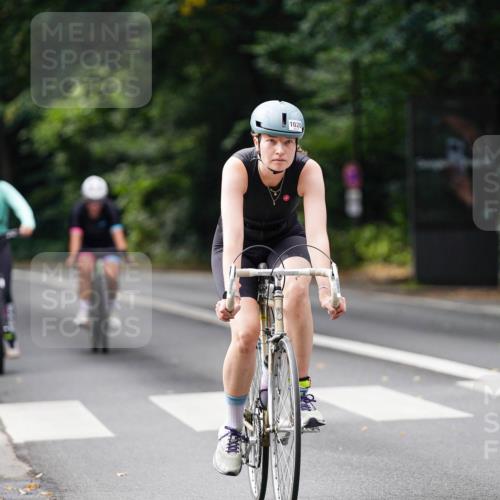 14.09.2025 - Stadtparktriathlon Michael Burmester http://msf.ph/oto/8912138 14.09.2025 11:27:43 Radfahren 833, 841, 872, 889, 917, 944, 990, 1016, 1020 meine-sportfotos.de