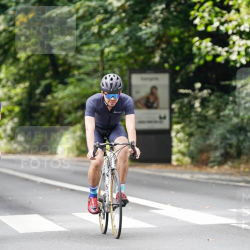 14.09.2025 - Stadtparktriathlon Michael Burmester http://msf.ph/oto/8912155 14.09.2025 11:27:58 Radfahren 848, 853, 890, 897, 916, 941, 1009 meine-sportfotos.de