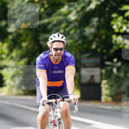 14.09.2025 - Stadtparktriathlon Michael Burmester http://msf.ph/oto/8912157 14.09.2025 11:28:00 Radfahren 848, 890, 897, 916, 925, 941 meine-sportfotos.de