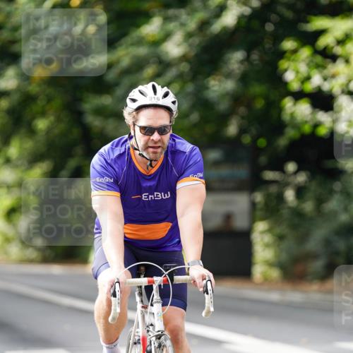 14.09.2025 - Stadtparktriathlon Michael Burmester http://msf.ph/oto/8912158 14.09.2025 11:28:00 Radfahren 848, 890, 897, 916, 925, 941 meine-sportfotos.de