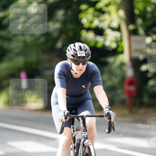 14.09.2025 - Stadtparktriathlon Michael Burmester http://msf.ph/oto/8912167 14.09.2025 11:28:09 Radfahren 854, 925, 941 meine-sportfotos.de