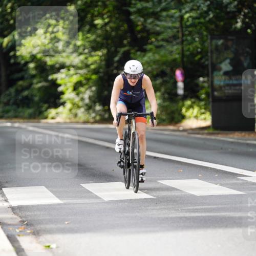 14.09.2025 - Stadtparktriathlon Michael Burmester http://msf.ph/oto/8912171 14.09.2025 11:28:18 Radfahren 854, 1012 meine-sportfotos.de