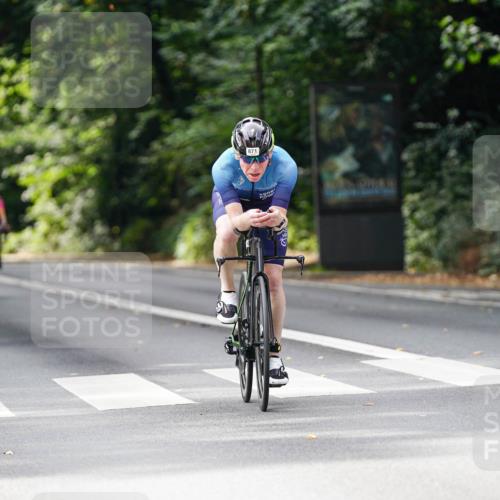 14.09.2025 - Stadtparktriathlon Michael Burmester http://msf.ph/oto/8912180 14.09.2025 11:28:42 Radfahren 871, 938, 1018, 1019 meine-sportfotos.de