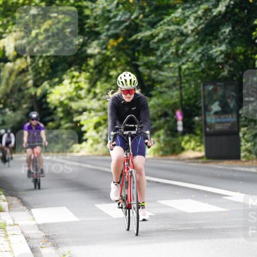 14.09.2025 - Stadtparktriathlon Michael Burmester http://msf.ph/oto/8912182 14.09.2025 11:28:44 Radfahren 871, 938, 989, 1018, 1019 meine-sportfotos.de