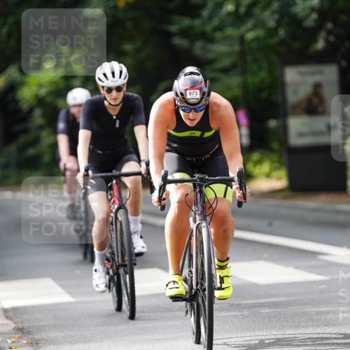 14.09.2025 - Stadtparktriathlon Michael Burmester http://msf.ph/oto/8912190 14.09.2025 11:28:53 Radfahren 938, 973, 982, 984, 989, 1018 meine-sportfotos.de