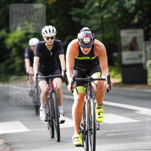 14.09.2025 - Stadtparktriathlon Michael Burmester http://msf.ph/oto/8912191 14.09.2025 11:28:53 Radfahren 938, 973, 982, 984, 989, 1018 meine-sportfotos.de