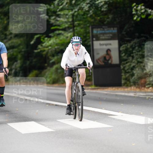 14.09.2025 - Stadtparktriathlon Michael Burmester http://msf.ph/oto/8912203 14.09.2025 11:29:51 Radfahren 873, 891, 981 meine-sportfotos.de