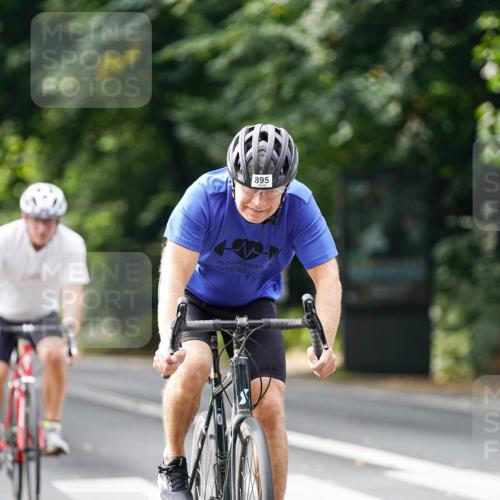 14.09.2025 - Stadtparktriathlon Michael Burmester http://msf.ph/oto/8912283 14.09.2025 11:31:46 Radfahren 876, 893, 895, 948, 958 meine-sportfotos.de