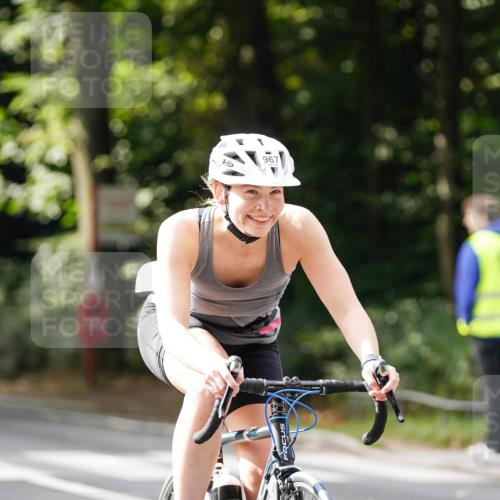 14.09.2025 - Stadtparktriathlon Michael Burmester http://msf.ph/oto/8912325 14.09.2025 11:32:47 Radfahren 936, 950, 967, 994 meine-sportfotos.de