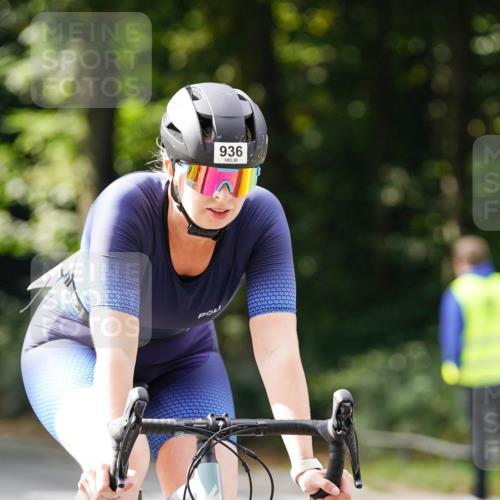 14.09.2025 - Stadtparktriathlon Michael Burmester http://msf.ph/oto/8912327 14.09.2025 11:32:49 Radfahren 936, 950, 967, 994 meine-sportfotos.de