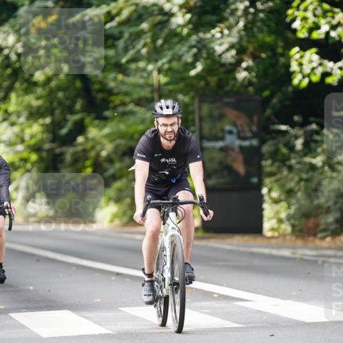 14.09.2025 - Stadtparktriathlon Michael Burmester http://msf.ph/oto/8912330 14.09.2025 11:33:03 Radfahren 843, 970 meine-sportfotos.de