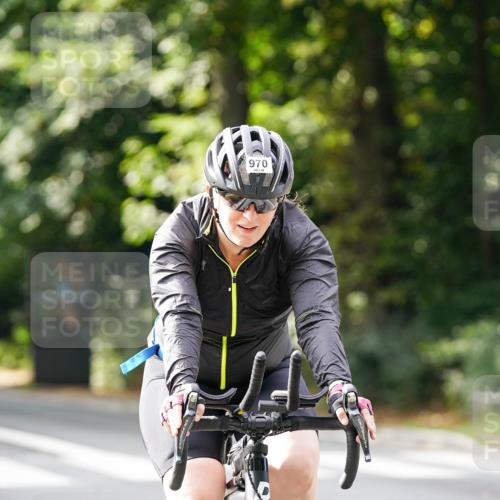 14.09.2025 - Stadtparktriathlon Michael Burmester http://msf.ph/oto/8912334 14.09.2025 11:33:06 Radfahren 843, 970 meine-sportfotos.de