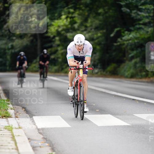 14.09.2025 - Stadtparktriathlon Michael Burmester http://msf.ph/oto/8912436 14.09.2025 11:35:59 Radfahren 837, 925, 944, 1009, 1076, 1092, 1113 meine-sportfotos.de