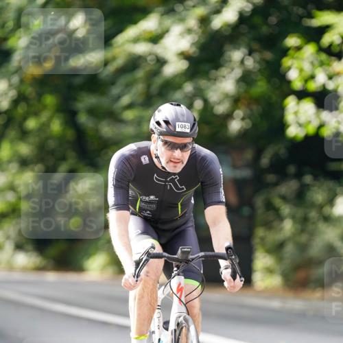 14.09.2025 - Stadtparktriathlon Michael Burmester http://msf.ph/oto/8912470 14.09.2025 11:36:49 Radfahren 916, 938, 973, 982, 1018, 1077, 1083 meine-sportfotos.de