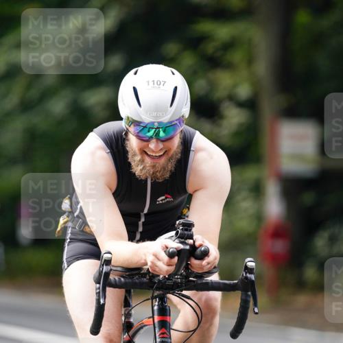 14.09.2025 - Stadtparktriathlon Michael Burmester http://msf.ph/oto/8912497 14.09.2025 11:37:44 Radfahren 981, 984, 1016, 1026, 1039, 1043, 1054, 1107 meine-sportfotos.de